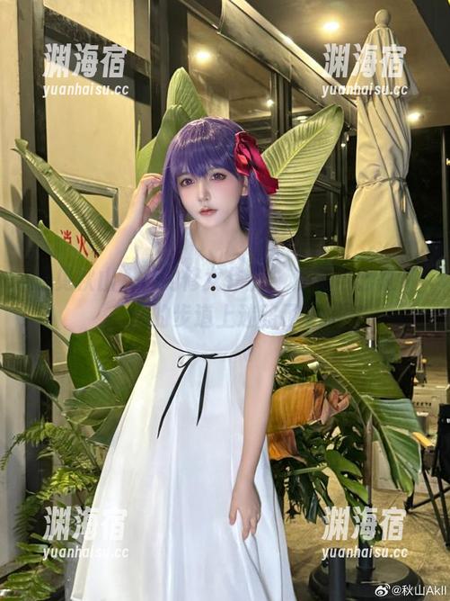秋山AkI 遇见秋山AkI的修女作品,发觉自己在可爱的步道上迷路了?