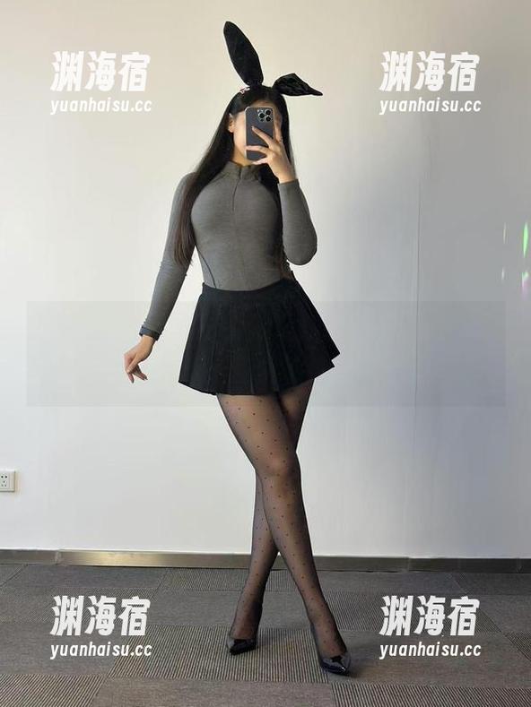 微密圈 - 无圣光的真相！美邵女Baby的肉色丝袜合集，随便瞧瞧，意外发现。