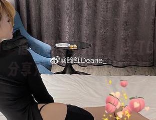 微密圈 – 借着原图的光芒，脸红Dearie分享浪漫热情的一抹冥想