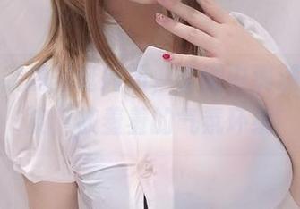 蜜汁猫裘的圣诞阅历，套图中满满都是调皮，被羞羞的气氛环绕