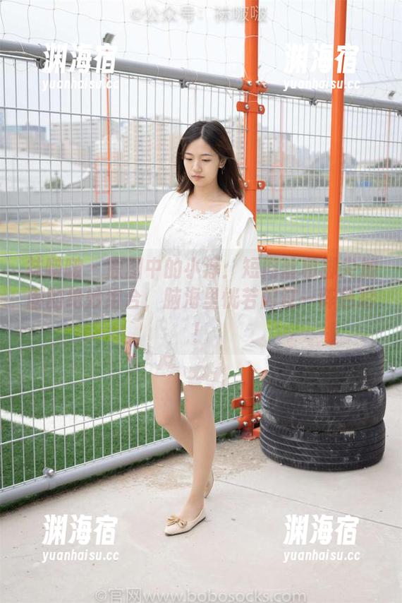 袜啵啵 - 原图中的小淳：短肉丝和脚尖加固的绝妙组合，脑海里恍若闪过一阵色彩！