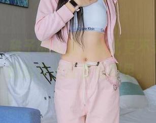 袜啵啵 – 稚予的私房，从此更不希望你们的陪伴出现在假期里。