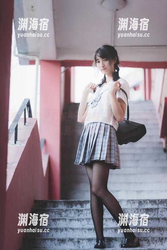 西瓜少女 图集下载:西瓜少女的双人百合,带你进入另一个维度!
