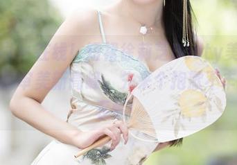 语画界 – 在线！短裙徐莉芝Booty美图上演我的审美新高峰，先来个抱歉不丰富的表情！