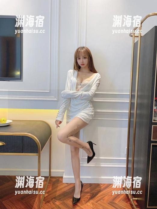 过期米线线喵 过期米线线喵变身制服风,快来更新这一波美图吧!