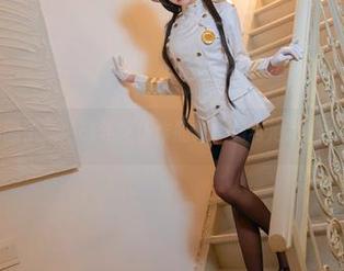 黏黏团子兔：战斗女仆作品集，剑与泡泡的碰撞！